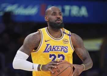 LeBron James Reportedly Opts Into $52.6m Los Angeles Lakers Contract For Record 23rd Season
