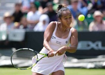 Fernandez and Sramkova Advance in Nottingham