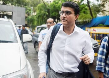 Sourav Ganguly Gives Clear-Cut Instruction To Gautam Gambhir For 5th Test