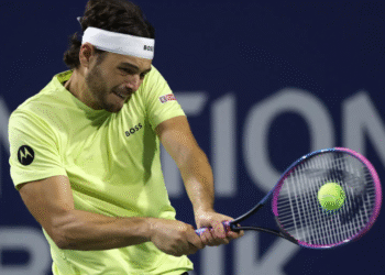 Fritz Beats Rain, Carballes Baena, To Advance In Toronto