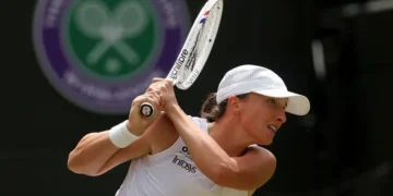Iga Swiatek Reaches First Wimbledon Semi-Final