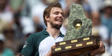 Alexander Bublik Claims Second Straight Title in Kitzbühel