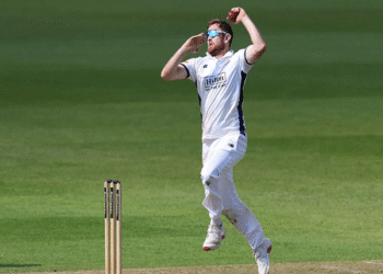 England Recall Dawson for Old Trafford Fourth Test