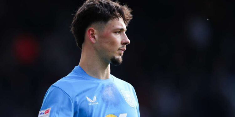 James Trafford Rejoins Manchester City in Record-Breaking Goalkeeper Deal