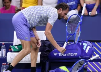 ‘Carnage’ at US Open: Medvedev’s Campaign Ends in Racquet-Smashing Chaos