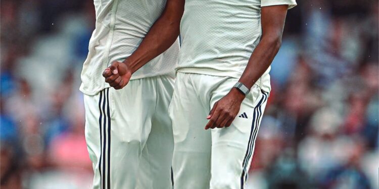 Former India cricketer and commentator Dinesh Karthik endorsed McCullum’s revised pick, stating that Siraj’s relentless effort in a batter-dominated series was deserving of the accolade.