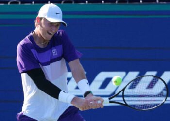 Sebastian Korda Advances to Winston-Salem Semifinals in Comeback Win