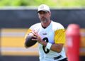 Rodgers Shares Support After Rookie QB Will Howard Suffers Hand Injury