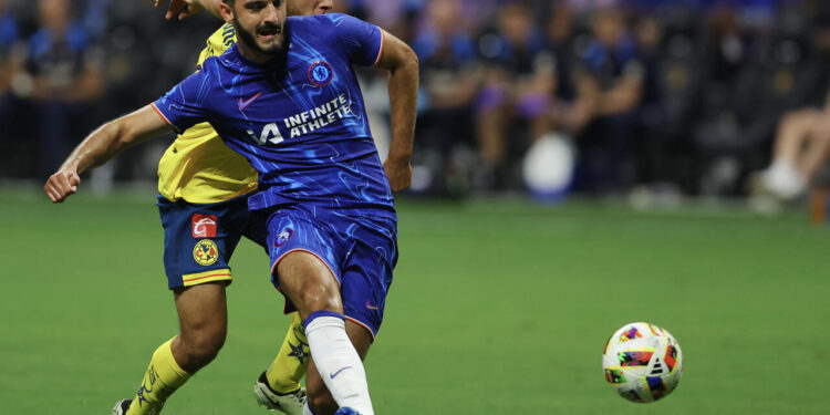 Armando Broja Departs Chelsea for Promoted Burnley on 5-Year Deal