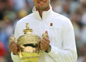 “Hungry to Win, Happy at Home: Carlos Alcaraz on Why Family Time Fuels His Tennis Success”