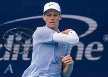 Sinner Shrugs Off Rain Delay to Reach Cincinnati Quarterfinals