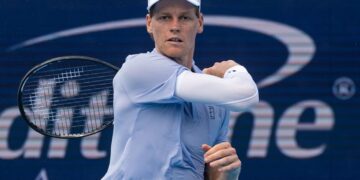 Sinner Shrugs Off Rain Delay to Reach Cincinnati Quarterfinals