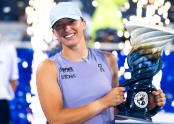 Swiatek Conquers Cincinnati: A Maiden Title Narrows the Gap on World No. 1 Sabalenka