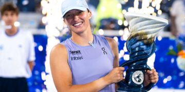 Swiatek Conquers Cincinnati: A Maiden Title Narrows the Gap on World No. 1 Sabalenka