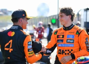 Piastri on Pole as McLaren Locks Out Front Row at Dutch Grand Prix