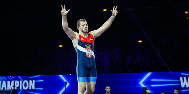 Komarov Stuns Mohamadi, Makes Wrestling History at 2025 Worlds