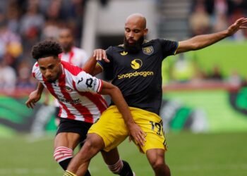 Manchester United Collapse At Brentford As Maguire Struggles And Fernandes Fluffs Key Penalty