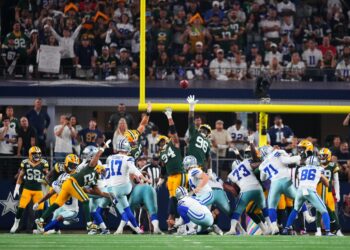 Cowboys and Packers Battle to Tie in High-Scoring Thriller