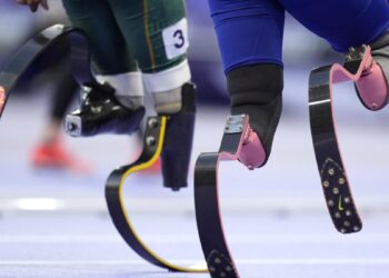 Futuristic Looks, Vintage Tech: The Science Behind Para-Athletes’ Blades