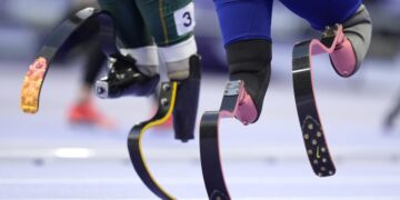 Futuristic Looks, Vintage Tech: The Science Behind Para-Athletes’ Blades