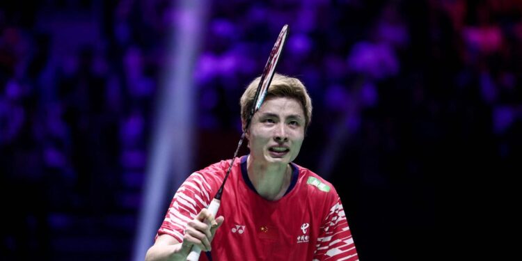 Shi and Yamaguchi Claim Singles Titles at World Championships in Paris