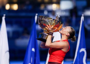 Amanda Anisimova Triumphs in Beijing, Captures China Open Title After Three-Set Battle