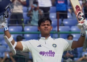 Yashasvi Jaiswal’s Batting Brilliance Puts India In Command At 318/2 On Day 1