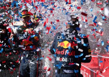 F1 2025 Title Race Intensifies as Verstappen Closes Gap on McLaren Duo