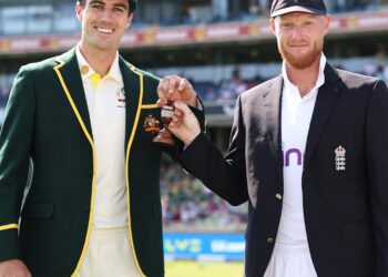 Root or Smith? Vaughan & McGrath Pick Combined Ashes XI