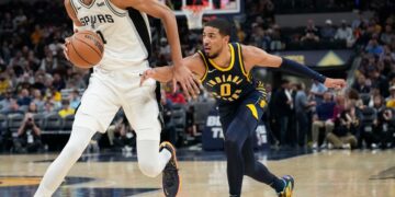 Wembanyama Breaks NBA Records as Spurs Stay Unbeaten