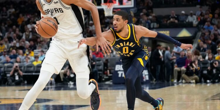 Wembanyama Breaks NBA Records as Spurs Stay Unbeaten