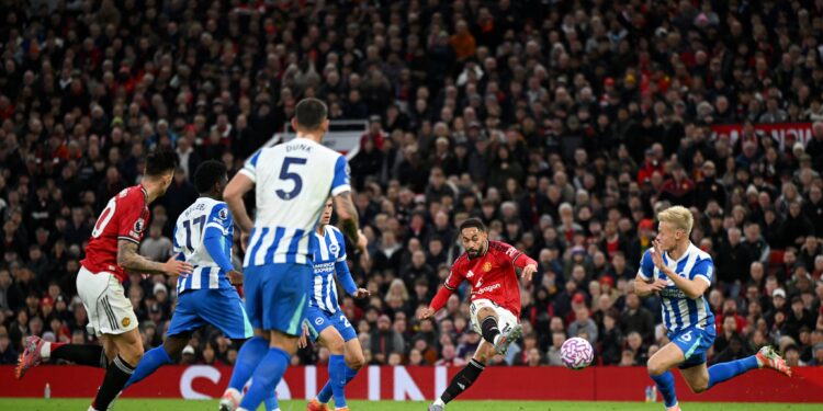 Manchester United beat Brighton 4-2