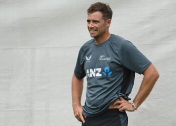 England coach Southee weighs Ashes plans