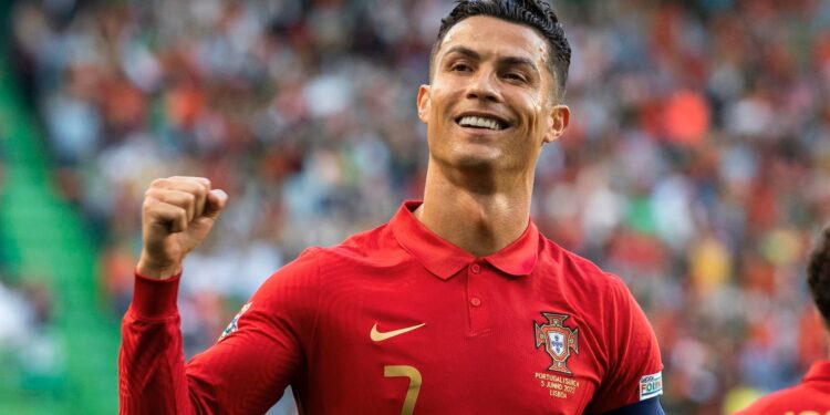 Cristiano Ronaldo Becomes Soccer’s First Billionaire Player