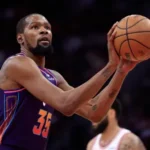 kevin-durant-phoenix-suns-shoots-free-throw-against-houston-rockets-2024
