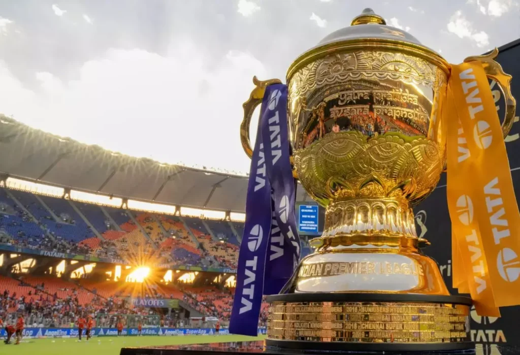 449153-ipl-2024-trophy