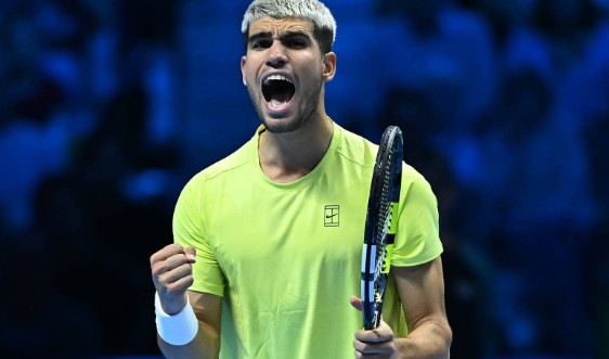 Alcaraz Sets Up Blockbuster Sinner Final at ATP Finals