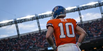 Mid-Season Turns Unpredictable in 2025 NFL