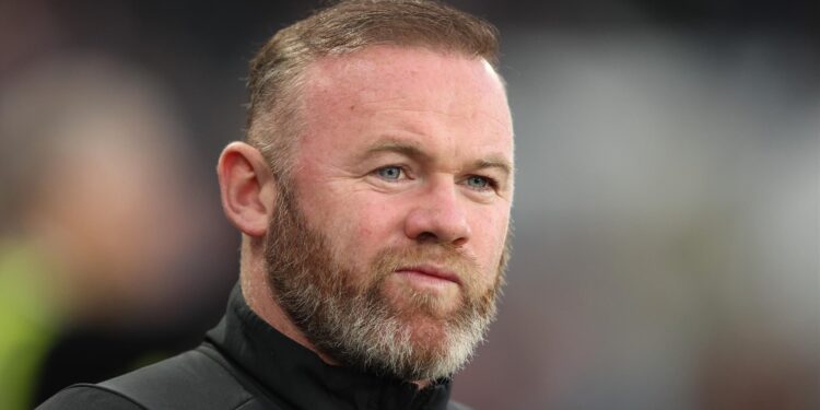 Rooney questions Chelsea’s rotation policy