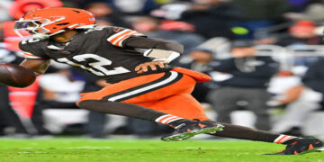Did Browns Set Up Sanders’ Tough Debut?