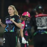Melbourne Stars bowled Sydney Sixers out for 42 in WBBL