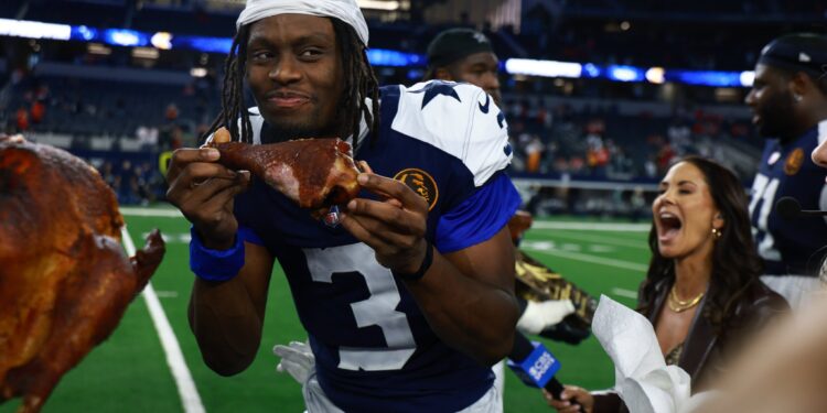 Turkey, Tradition & Touchdowns: NFL Thanksgiving Delivers a Feast of Football