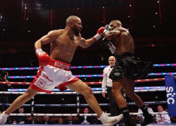 Eubank Jr v Benn 2: Boxing world makes its predictions