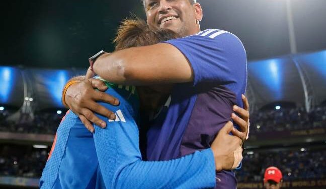 Amol Muzumdar: The Silent Architect Behind India’s Historic Women’s World Cup Triumph