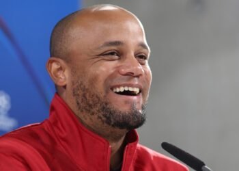 Big Brain Vincent Kompany Foresaw Bayern Munich’s Red Card Against PSG