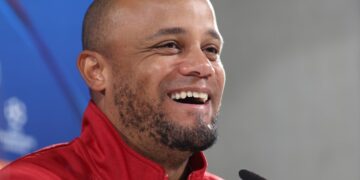 Big Brain Vincent Kompany Foresaw Bayern Munich’s Red Card Against PSG