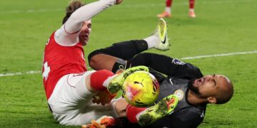 Chelsea And Arsenal Battle To 1-1 Draw In Feisty Stamford Bridge Derby