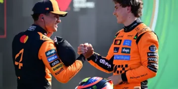 Norris Takes Charge as Piastri Falters — McLaren Teammates Set for Explosive Finish in F1 Title Race