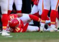 Mahomes’ Heartbreak in Kansas City — Torn ACL Ends Season, Chiefs Miss Playoffs
