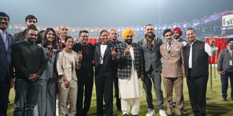 Yuvraj Singh and Harmanpreet Kaur Honoured With Stadium Stands in Mullanpur